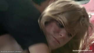 Seksi pirang Penny Pax kunjungan edan mekanik Tommy Pistol dheweke ketemu ing terapi nanging overpowers dheweke lan kawin karo ageng jago kabeh liwat toko