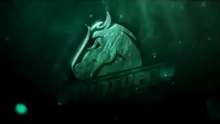 Red Riding Hood sa pagkuha ng nabunggo sa pamamagitan ng malaking masamang lobo