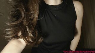 شیر چکیدن از طریق لباس