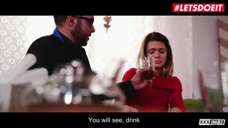 LETSDOEIT - Seksikäs Lutka Tyttö Lara West Puhaltaa Ja Nussii, Joiden Sydän on Särkynyt, Isä